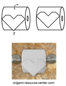 origami-toilet-papier-coeur-2
